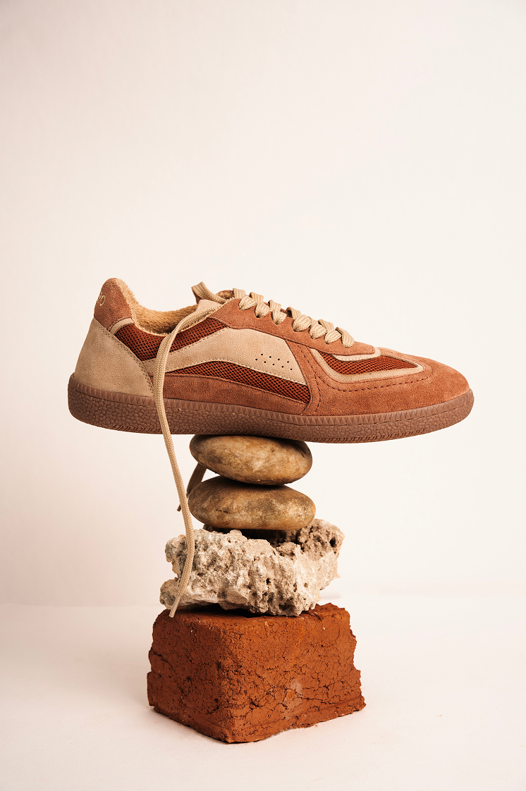 Vezzo hero background